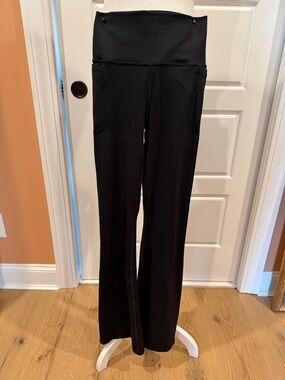 Under Armour Flare Black Leggings with Pockets